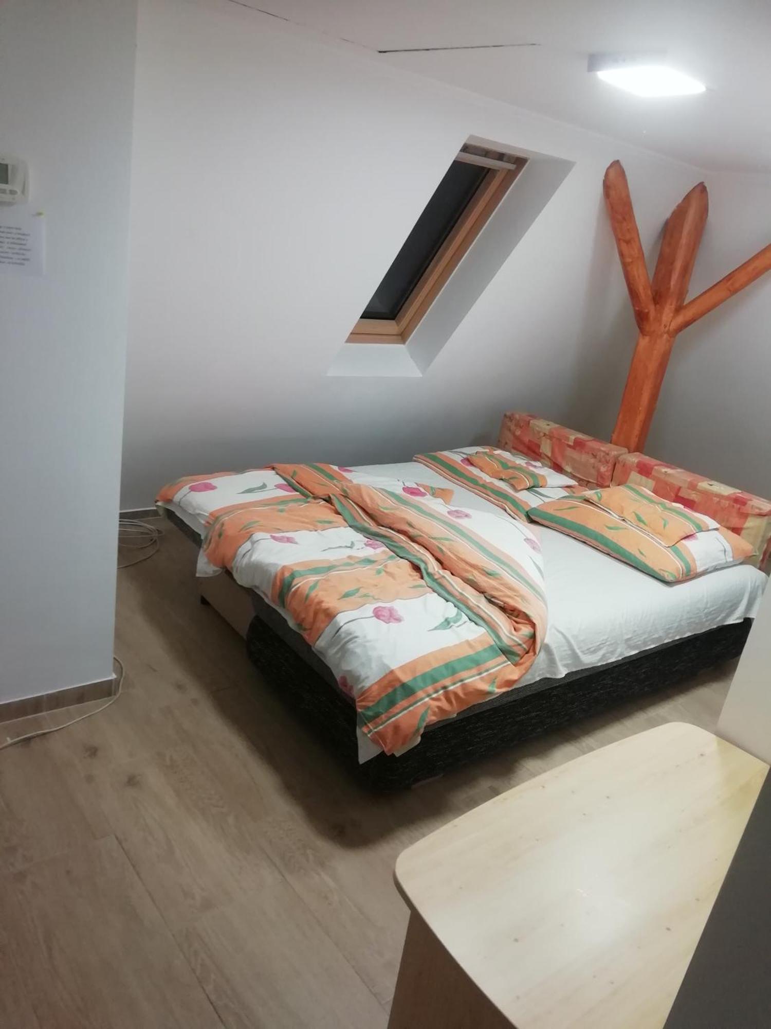 Hotel Asta La Vista Vendeghaz Miskolc Exterior foto